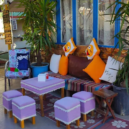 Side Tuana Otel 2 Homestay *
